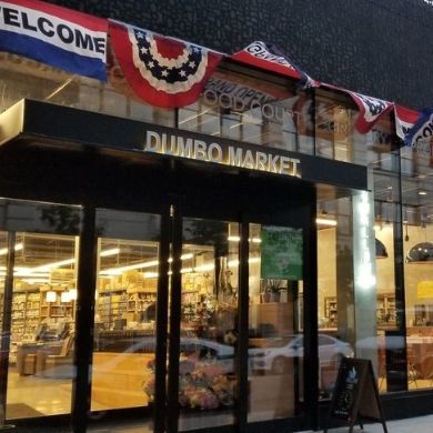 Dumbo Market (66 Front St) 