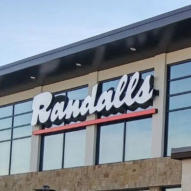 Randalls - W. Holcombe Rd.