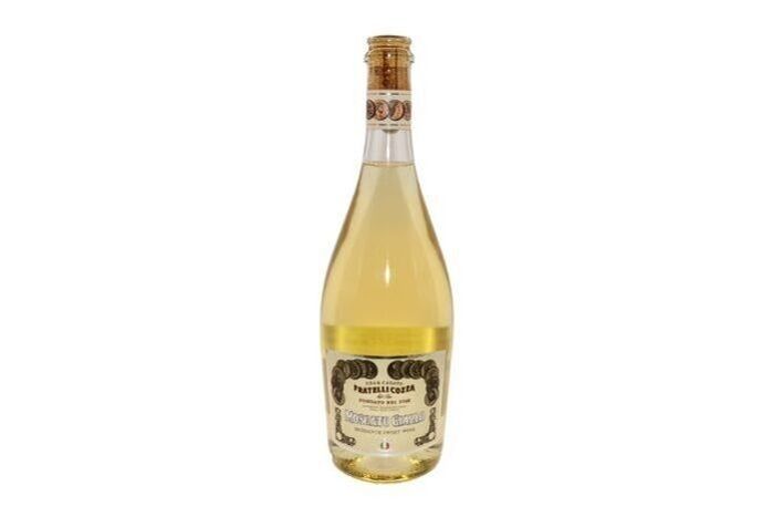 Fratelli Cozza Moscato Giallo Frizzante Sweet Wine 750 ml